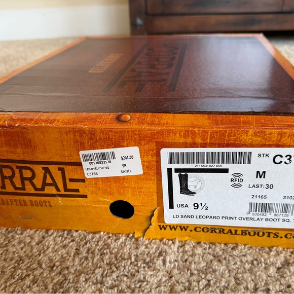 Brand new Leopard Print Cowboy Boots - Picture 5 of 5